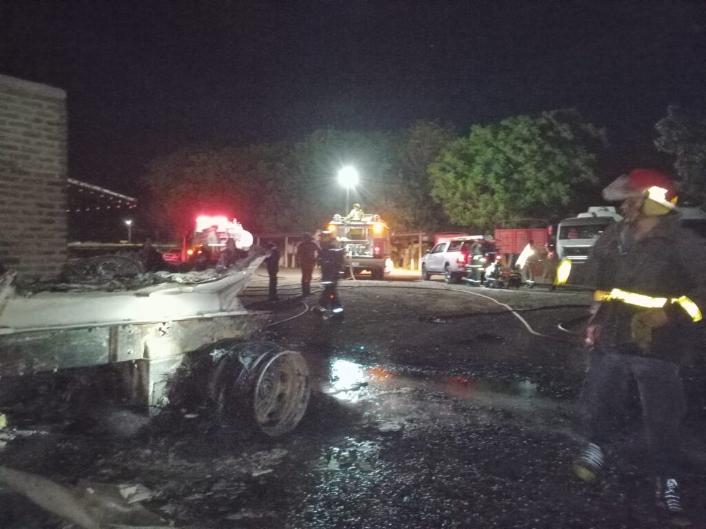 Clausuraron la estación de servicio del Empalme tras el incendio de un camión