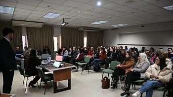 La UNNE capacita a su personal para usar IA propia