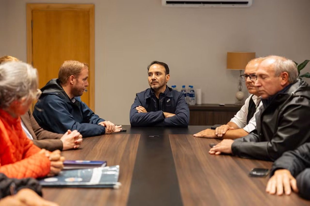 Valdés recorrió Ituzaingó e Isla Apipé tras la crecida del Paraná