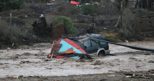 Temporal en Chile deja 13 muertos y 63.000 aislados