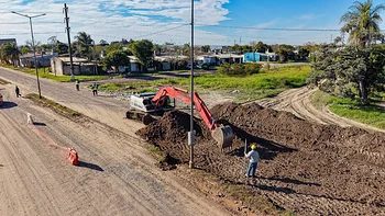 Comenzó la pavimentación de la avenida Cuba en Corrientes