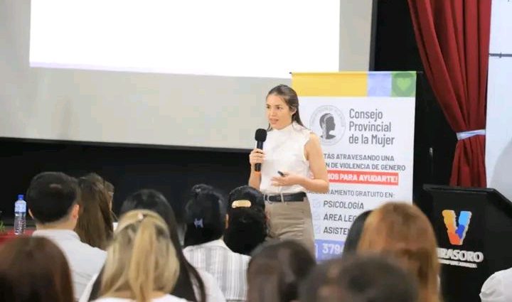 Capacitación interinstitucional para abordar la violencia de género