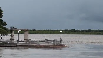 El Paraná seguirá alto en Corrientes al menos hasta noviembre