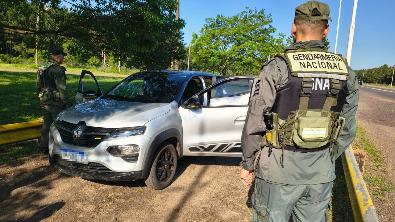 Gendarmería secuestró más de dos kilos de marihuana en la ruta 12