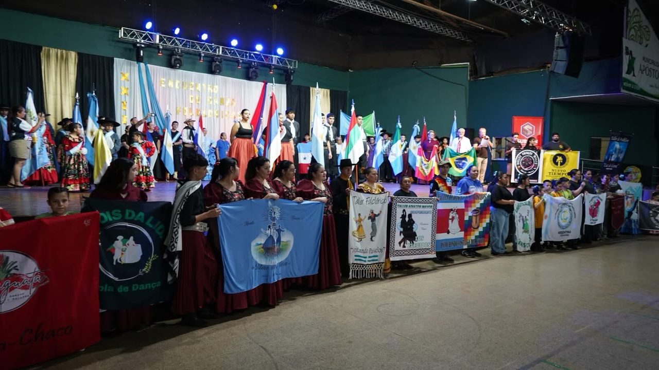 Apóstoles reunió 50 delegaciones de danzas folklóricas