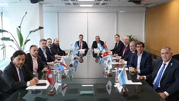 Valdés pide en Misiones tarifa eléctrica diferenciada