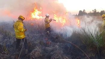 Vientos de 75 km/h provocan incendios en Virasoro y Santo Tomé