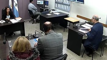 Condenaron a una docente por pedir dinero a sus alumnos