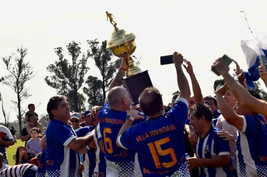 Villa Rivadavia de Mercedes se consagró campeón