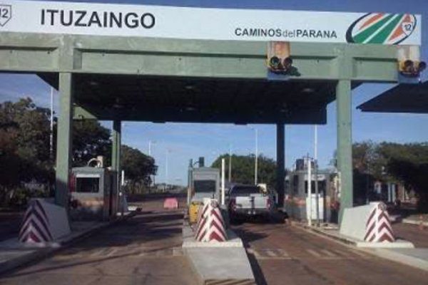 El peaje de Ituzaingó ya no cobra en efectivo: solo con tarjeta o QR