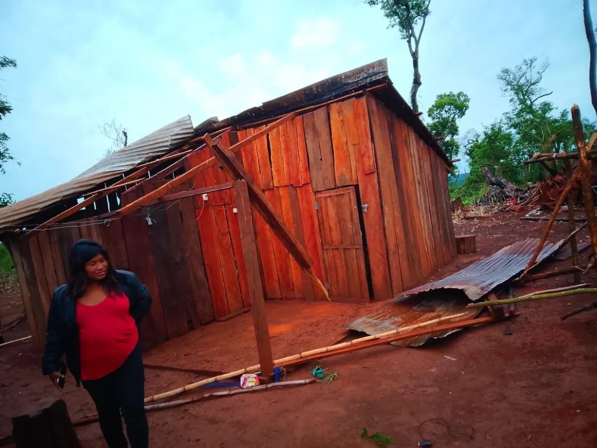 Temporal en Alecrín: siete casas sin techo y un reclamo a Asuntos Guaraníes