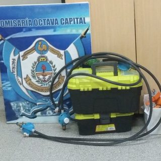 Robo en una ferretería de Corrientes: dos detenidos y buscan a una mujer