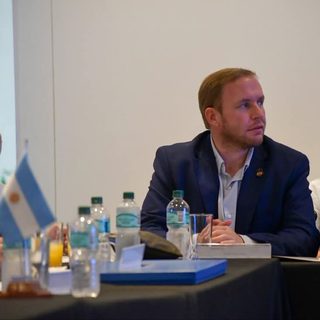Corrientes negocia con Paraguay mejoras en la hidrovía