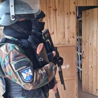 Allanamiento en Santo Tomé por asalto a comercio