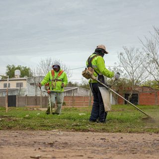 Trabajos preventivos en el barrio Quintana ante lluvias