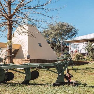 La pirámide de Colonia Liebig y el centenario de la cooperativa yerbatera