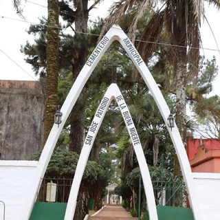Avanza la puesta en valor del Cementerio Municipal