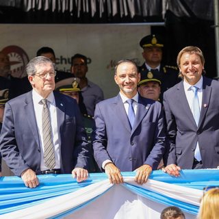 Riachuelo festejó sus 86 años con Valdés