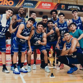 Regatas Corrientes venció a La Unión y ganó la Copa Aniversario