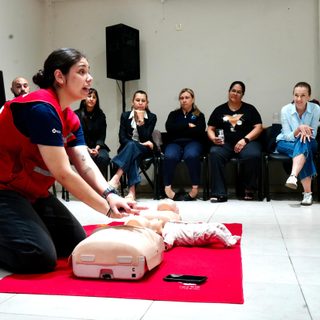 Diputados se capacitaron en RCP y primeros auxilios
