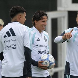 Argentina abre la era post Messi ante Bolivia en Córdoba