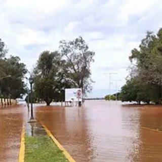 El río Uruguay superó el nivel de evacuación en Paso de los Libres