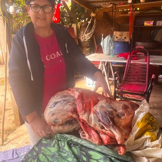 Sortearon un cordero de 15 kilos por el aniversario de un comedor