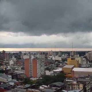 Corrientes bajo alerta naranja por tormentas y ráfagas de 90 km/h