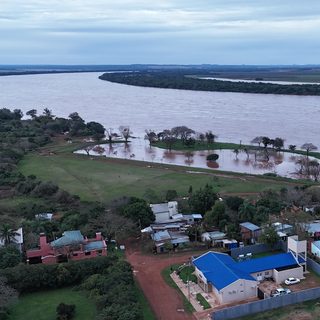 Santo Tomé en alerta por la creciente del río Uruguay
