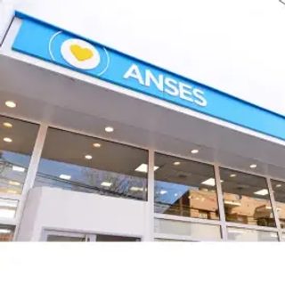Jubilaciones: cuánto cobrarían en agosto con el aumento y el bono
