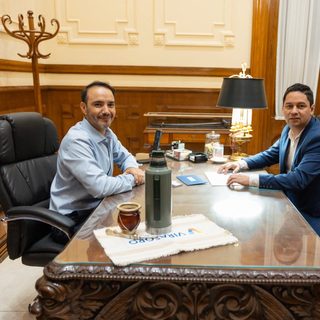 De La Cruz invitó a Valdés a los festejos del Centenario