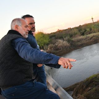 Valdés anunció obras hídricas para frenar el impacto de El Niño