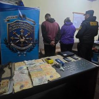 Allanamientos en Corrientes: secuestran más de $2 millones y drogas