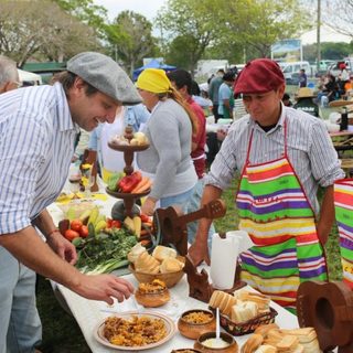Riachuelo reunió a miles en su Fiesta del Guiso de Arroz