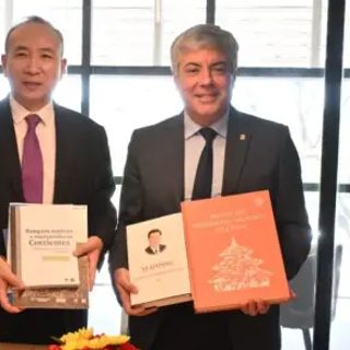 Embajador chino visitó la UNNE para ampliar la cooperación académica