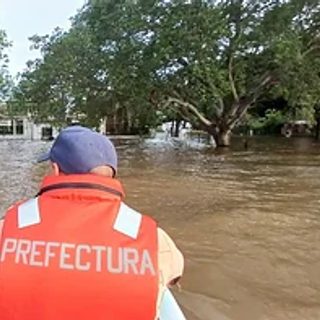 La Agencia Federal de Emergencias asiste a siete municipios de Corrientes por la crecida