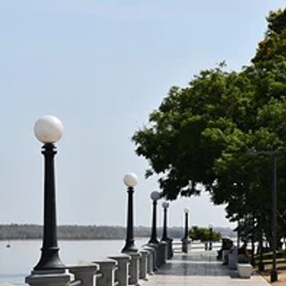 Corrientes extenderá sus costaneras con 12 millones de m³ de arena