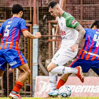 Huracán Corrientes recibe al líder Huracán de Goya