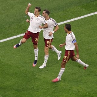 España aplastó a Francia y es el primer finalista del Mundial
