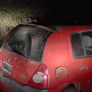 Hallan un auto abandonado en una ruta correntina