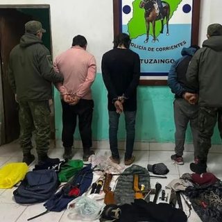 Ituzaingó: tres detenidos por cazar de noche en campo ajeno