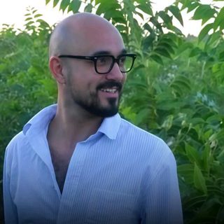 Abel Pintos suma un campo en Mendoza y apuesta al pistacho