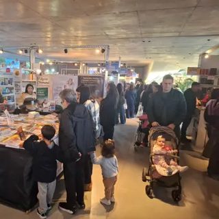 La Feria del Libro de Corrientes cierra con Andahazi y Almada
