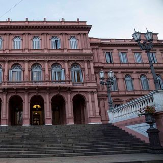 El Gobierno restituye el nombre Día de la Raza para el feriado del 12 de octubre