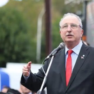 Passalacqua instruye a la Fiscalía de Estado para frenar la Ley de Tierras en Misiones
