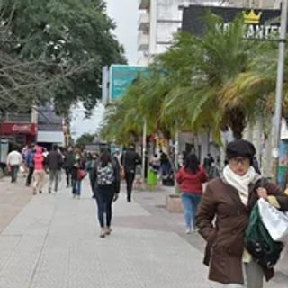 Día del Empleado de Comercio: qué locales no abren