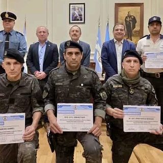 Reconocen a policías de Corrientes por RCP, rescates y contención
