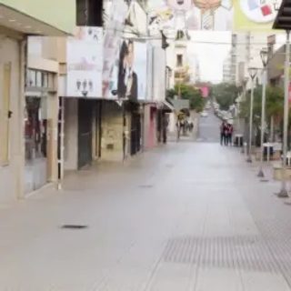 Día del Empleado de Comercio: abren pero no es obligatorio ir