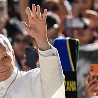 El papa León XIV fue operado de un nódulo pulmonar y ya volvió a su habitación