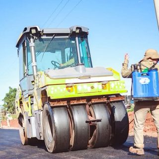 Asfaltan calle Ñandú, acceso clave a industria en Santo Tomé